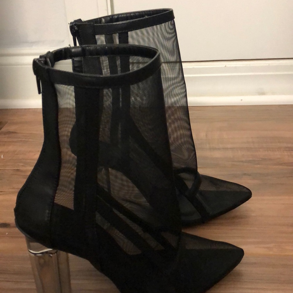 Wild Diva black heels size 8